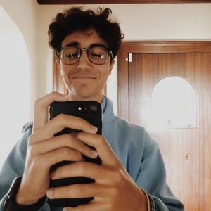 Meet your Posher, Zach